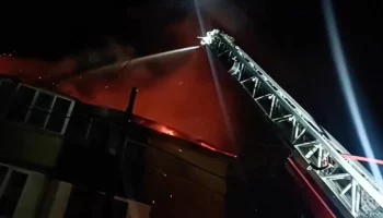 Пожар в многоквартирном жилом доме на Камчатке ликвидирован