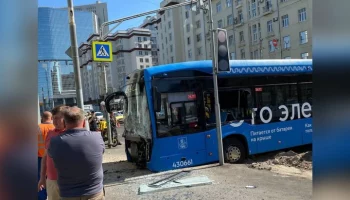 ДТП с электробусом произошло на Преображенской площади