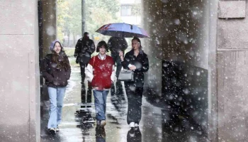 &laquo;Оранжевый&raquo; уровень опасности объявили в Москве из-за ледяного дождя