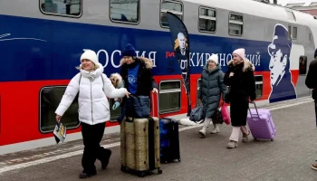 Первый поезд с вагоном в честь Жириновского отправился по маршруту Москва &mdash; Адлер