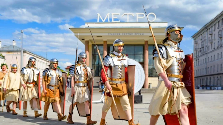 Фотовыставку «Времена и эпохи» покажут на станции метро Проспект Вернадского Фотовыставку «Времена и эпохи» покажут на станции метро Проспект Вернадского