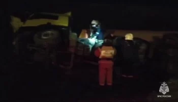 Бензовоз опрокинулся на М-4 "Дон" под Ростовом