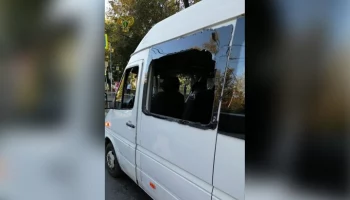 МВД: мужчины разбили стекло микроавтобуса в Подмосковье
