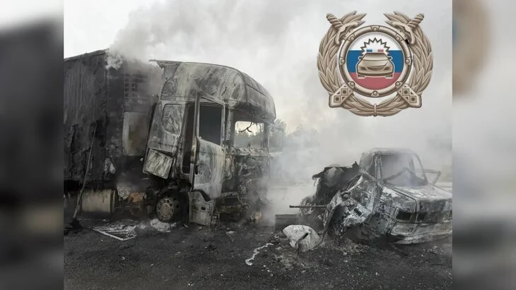 Четыре человека погибли в ДТП с фурой в Саратовской области Четыре человека погибли в ДТП с фурой в Саратовской области