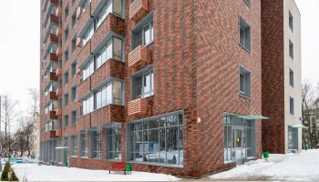 Жители 100 домов на севере Москвы оформили договоры на жилье по реновации