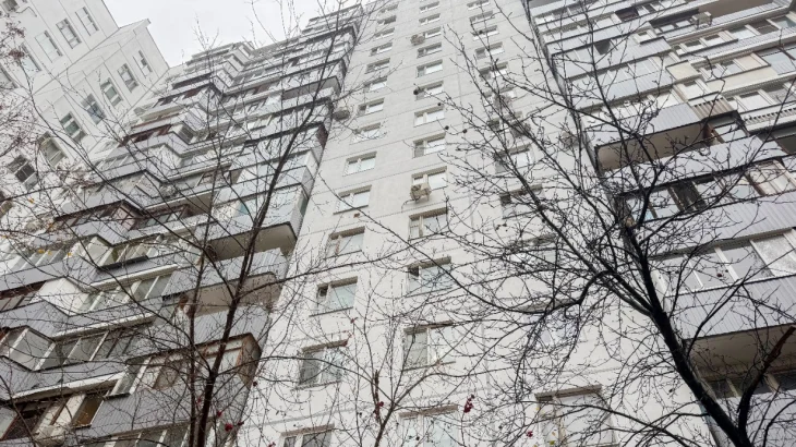 В районе Западное Дегунино по современной технологии обновили фасад многоквартирного дома В районе Западное Дегунино по современной технологии обновили фасад многоквартирного дома