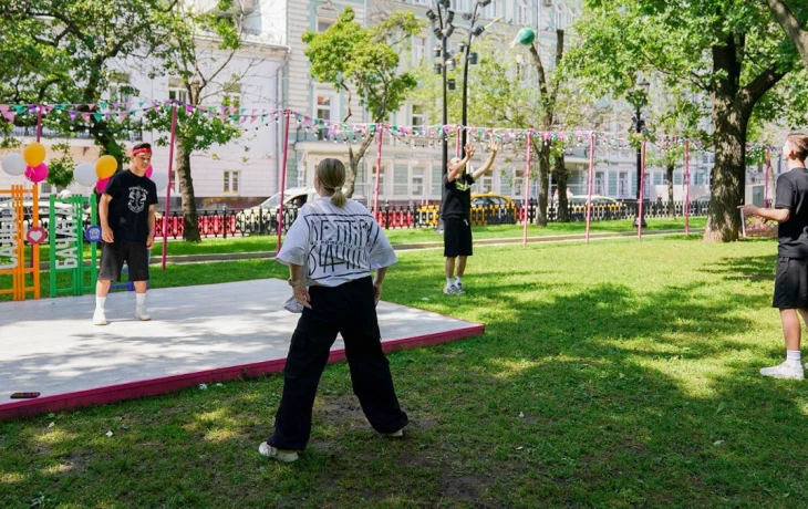 На Тверском бульваре стартовал фестиваль летних игр для детей и взрослых На Тверском бульваре стартовал фестиваль летних игр для детей и взрослых
