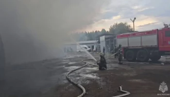 Пожарные потушили возгорание на промзоне в подмосковном Скоропусковском