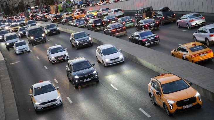 ЦОДД назвал среднюю скорость потока на дорогах Москвы 29 октября ЦОДД назвал среднюю скорость потока на дорогах Москвы 29 октября