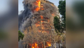 Четыре человека погибли и 20 пропали без вести при пожаре в Валенсии