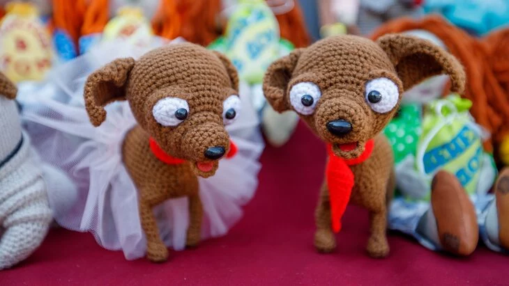 Игрушки ручной работы можно купить на маркете в рамках проекта "Зима в Москве" Игрушки ручной работы можно купить на маркете в рамках проекта "Зима в Москве"