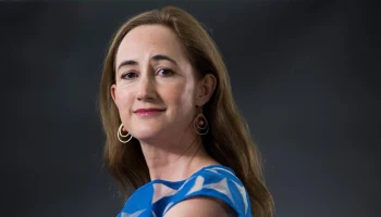 Умерла автор серии романов "Шопоголик" Софи Кинселла