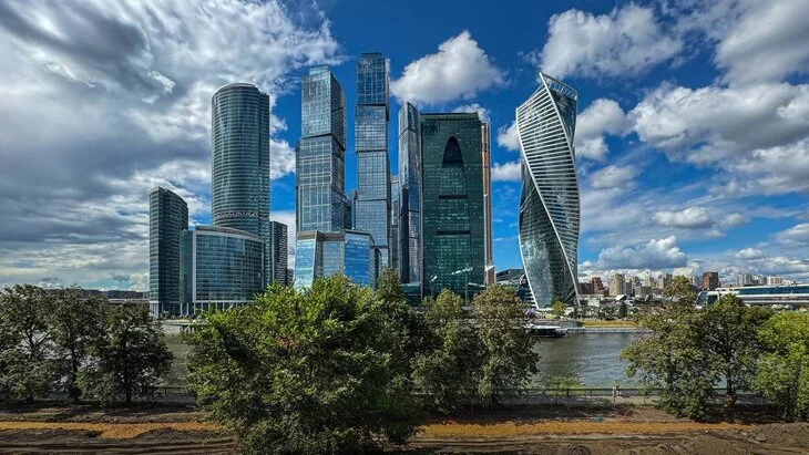 Собянин рассказал о создании пешеходных зон у причалов "Кутузовский" и "Сити-Багратион"