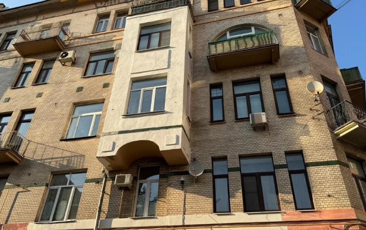 Исторический облик трех зданий восстанавливают на Плющихе в Москве