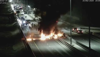 Движение в сторону Москвы перекрыто на трассе М-11 в Новгородской области