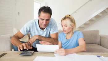 Эксперт Бархота объяснил, как посчитать комфортную кредитную нагрузку на бюджет