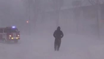 В Южно-Сахалинске из-за мощного циклона ввели режим ЧС
