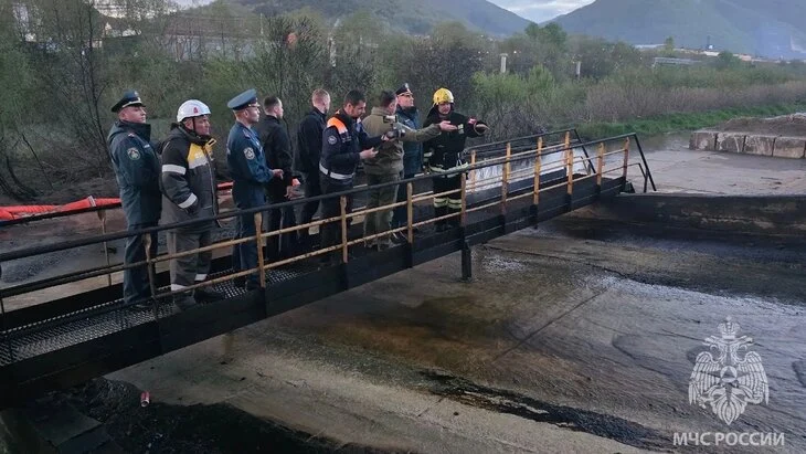 Делегация из Геленджика отправилась в Туапсе для помощи в ликвидации ЧП Делегация из Геленджика отправилась в Туапсе для помощи в ликвидации ЧП
