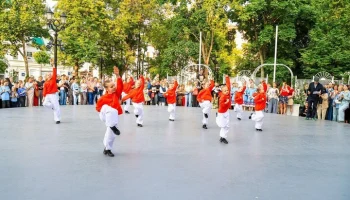 Более 600 юных артистов приняли участие в конкурсе "Лето в Москве. Танцы"