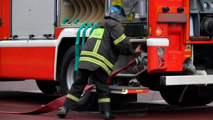 ТАСС: производственно-складское здание загорелось на востоке Москвы ТАСС: производственно-складское здание загорелось на востоке Москвы