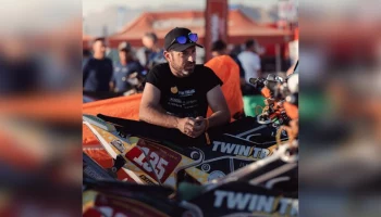 Испанский мотогонщик Фалькон скончался после аварии на ралли "Дакар"