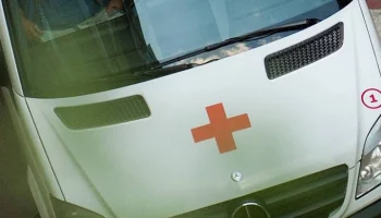 Пять дронов ВСУ атаковали больницу в Херсонской области, ранена медсестра