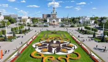 Более 36 тысяч человек участвовали в проекте "Знание. ВДНХ" в 2023 году &ndash; Собянин