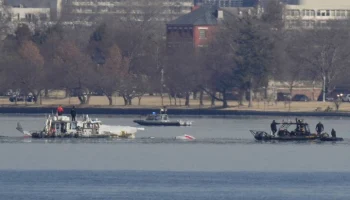 ABC: специалисты нашли черные ящики с разбившегося в Вашингтоне самолета