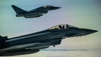 Британия обвинила судно России в наведении лазеров на своих пилотов