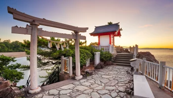 Лекция о японской мифологии и спектакль &laquo;Школа&raquo;: куда сходить в Москве на выходных