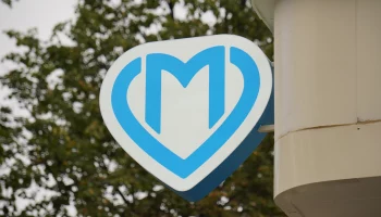 Москвичам рассказали о режиме работы поликлиник в День России