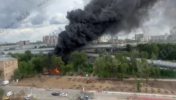 Детская площадка сгорела на юго-востоке Москвы