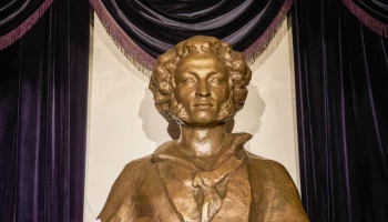 Столичные школьники смогут принять участие в мероприятиях ко Дню русского языка