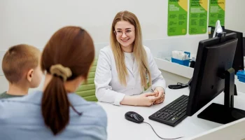 Собянин поздравил московских педиатров с профессиональным праздником