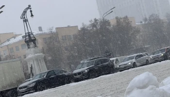Пробки в Москве достигли девяти баллов на фоне мощного снегопада