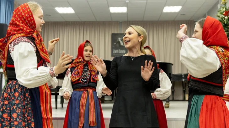 Третий сезон проекта «Урок со звездой» откроет встреча с Еленой Захаровой Третий сезон проекта «Урок со звездой» откроет встреча с Еленой Захаровой