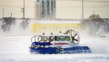 Более 20 судов на воздушной подушке задействовали для патрулирования столичных водоемов
