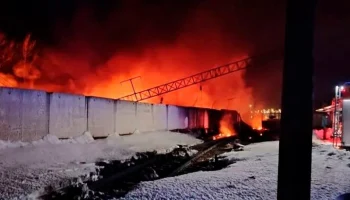 16 цистерн загорелись после схода с рельсов в Тамбовской области