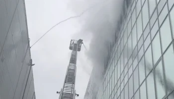 Пожар в БЦ &laquo;Варшавская плаза&raquo; потушили на площади 200 &laquo;квадратов&raquo;