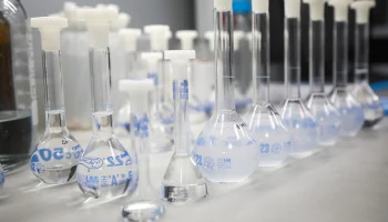 Мелкие пресноводные животные и водоросли помогают проверять воду в Москве