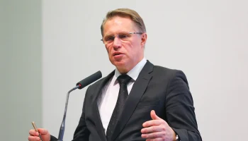 Мурашко: Финансирование лечения по ОМС подняли почти до 25 тысяч рублей