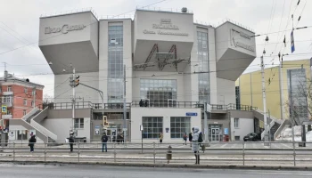 Сцена "Мельников" открылась после модернизации на улице Стромынке в Москве