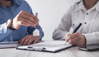 Брокер Ракута назвал невыгодной ипотеку по ставке в 23% годовых