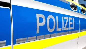 Автомобиль въехал в группу людей в немецком Штутгарте