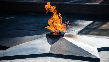 Литовский активист Барткевичюс осквернил воинский мемориал под Курском