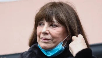 РЕН ТВ: звезда "Кавказской пленницы" Варлей госпитализирована в московскую клинику