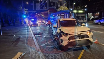 Водитель насмерть сбил мальчика и травмировал девочку в Москве