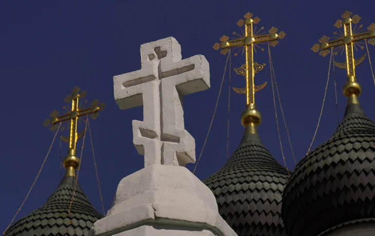 Иконы храма в Мытищах нарисовали прямо на стенах с помощью принтера Иконы храма в Мытищах нарисовали прямо на стенах с помощью принтера