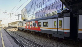 Зацепер погиб после падения с крыши электрички на станции Поклонная МЦД-4