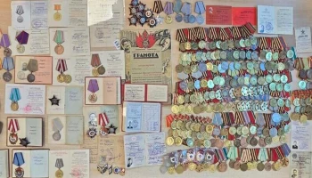 В Шереметьево пресекли попытку незаконного вывоза советских госнаград в КНР